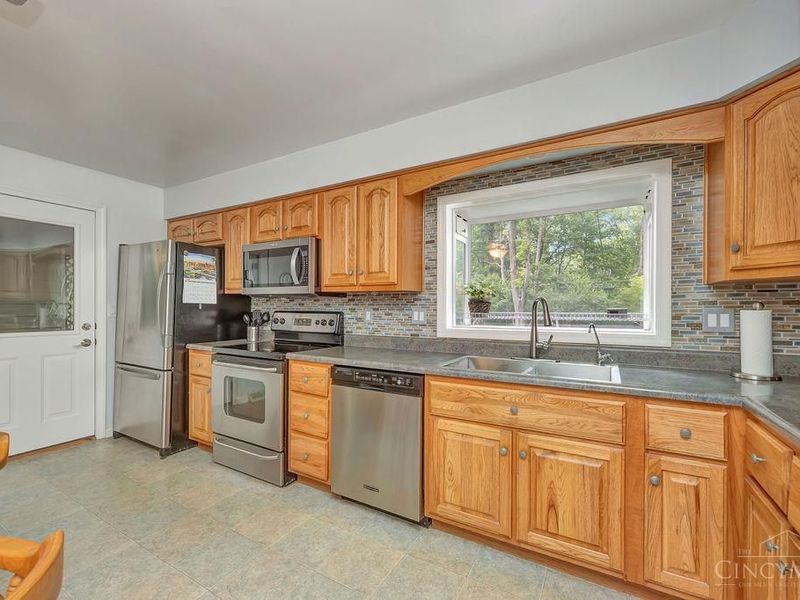 606 Melissa Drive, Oxford, OH 45056 Photo 12