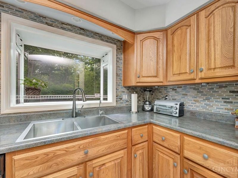 606 Melissa Drive, Oxford, OH 45056 Photo 17