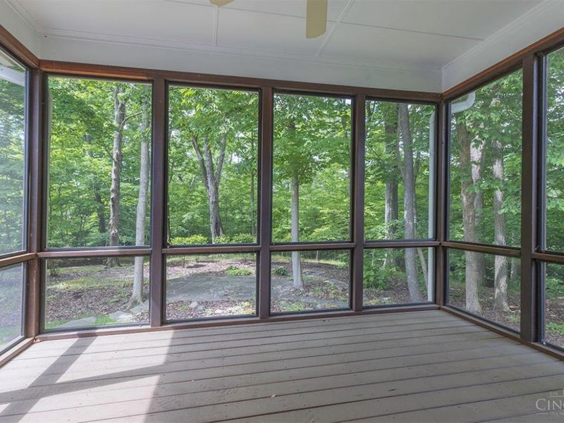 6879 Prairie View Drive, Hamilton Twp, OH 45039 Photo 24