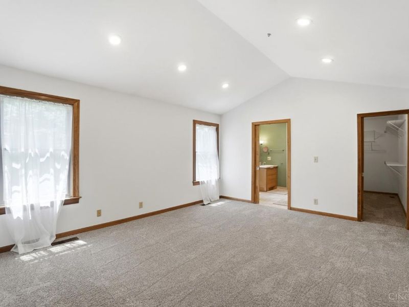 8082 Kingfisher Lane, West Chester, OH 45069 Photo 13