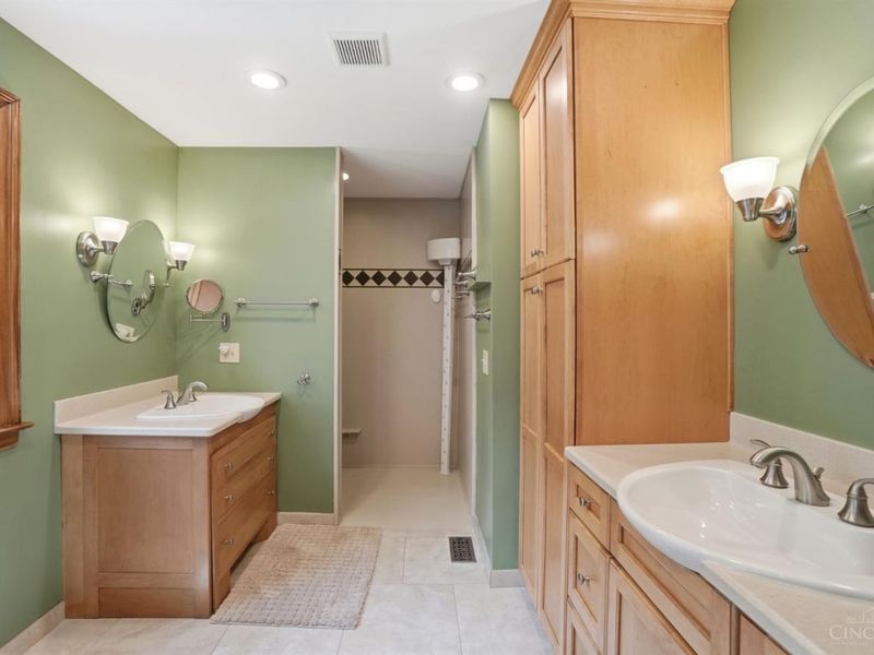 8082 Kingfisher Lane, West Chester, OH 45069 Photo 30