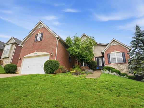 6809 Stewart Road, Columbia Twp, OH 45236