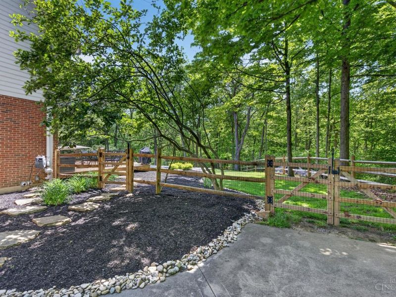 8105 Wycliffe Drive, Anderson Twp, OH 45244 Photo 7