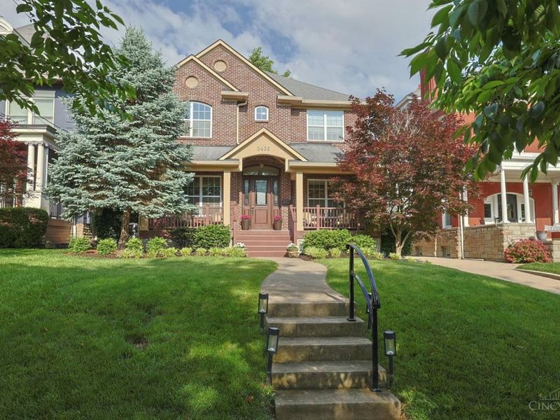 3435 Stettinius Avenue, Cincinnati, OH 45208 Photo 1