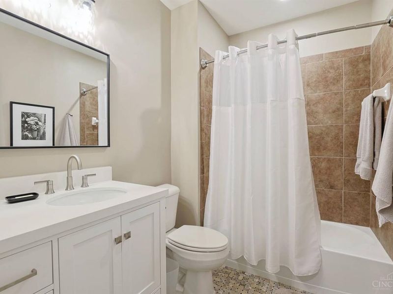 3435 Stettinius Avenue, Cincinnati, OH 45208 Photo 53