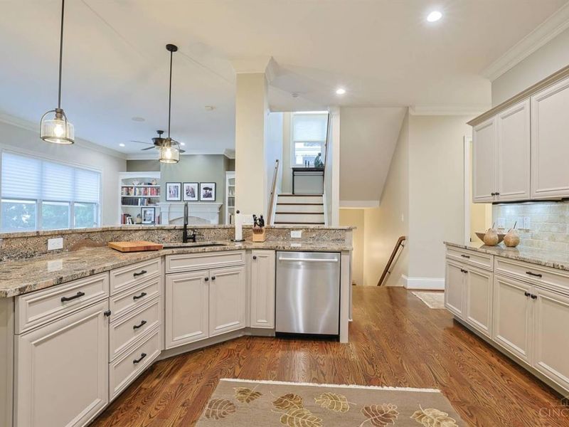 3435 Stettinius Avenue, Cincinnati, OH 45208 Photo 56