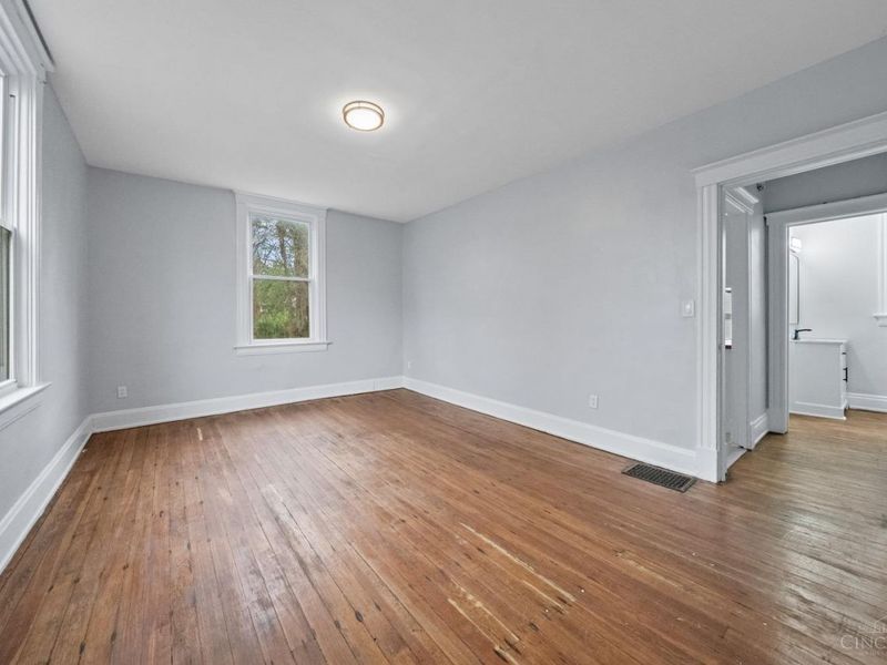 3517 Bevis Avenue, Cincinnati, OH 45207 Photo 6