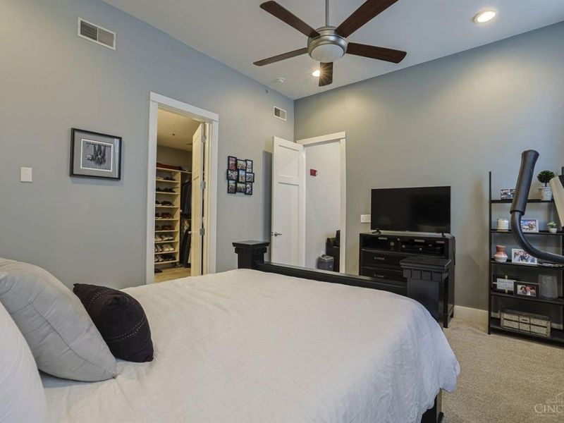 26 E Sixth Street, Unit 504, Cincinnati, OH 45202 Photo 16