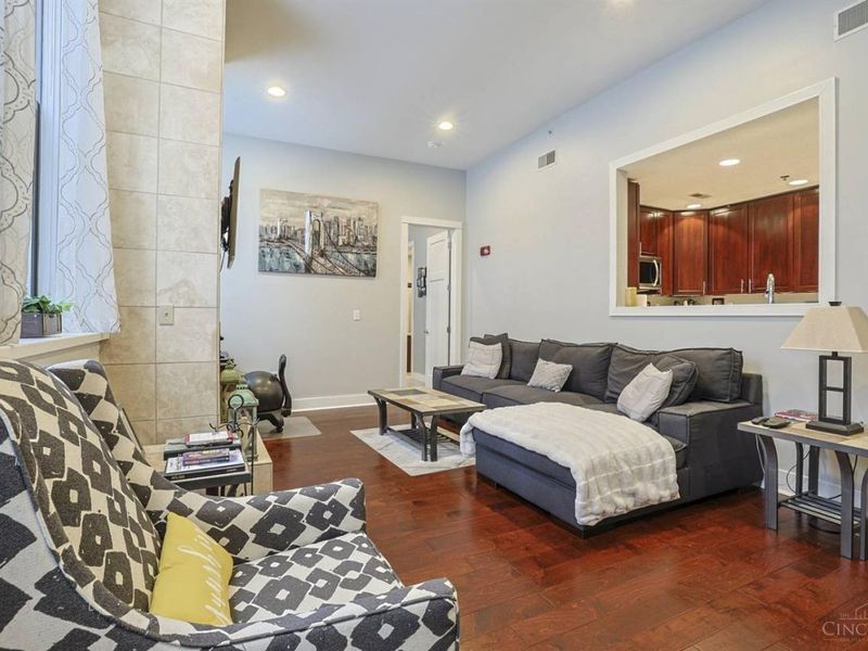 26 E Sixth Street, Unit 504, Cincinnati, OH 45202 Photo 6