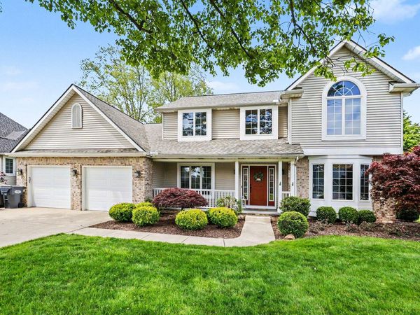 1425 Old Farm Lane, St. Joseph, MI 49085