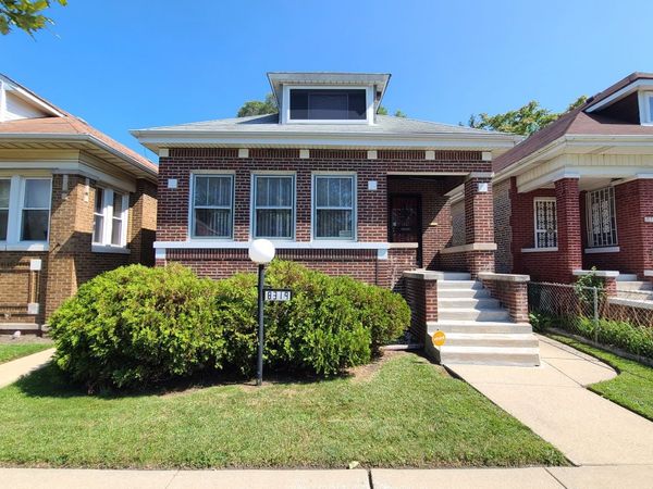 8319 S Crandon Avenue , Chicago, IL 60617