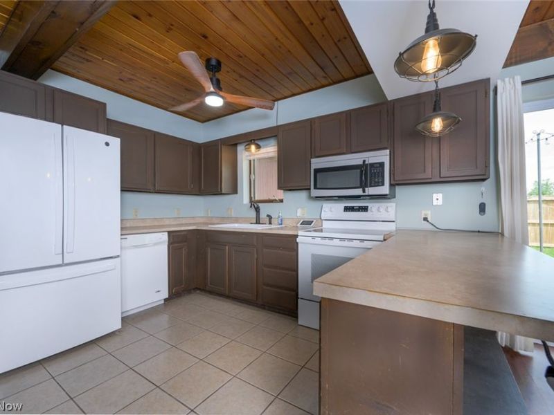6235 Gladys Street, Unit 2, Ravenna, OH 44266 Photo 18