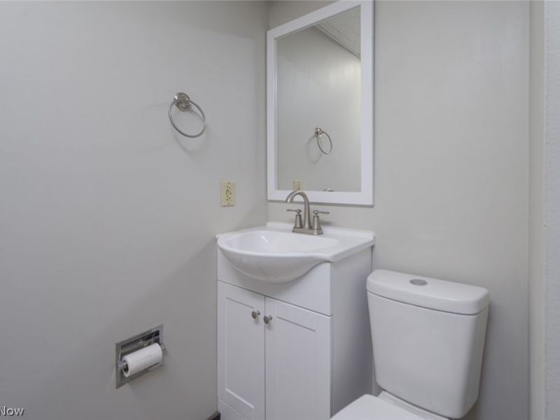 6235 Gladys Street, Unit 2, Ravenna, OH 44266 Photo 21