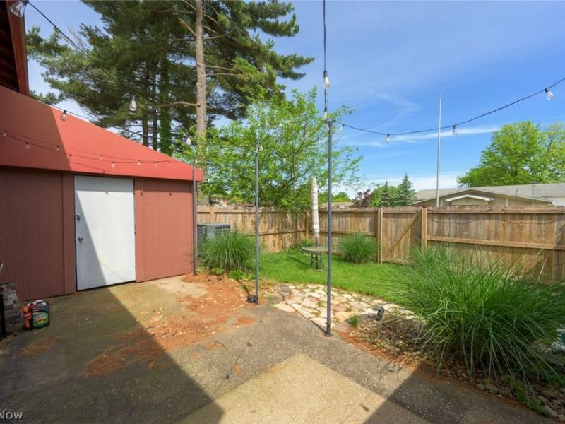 6235 Gladys Street, Unit 2, Ravenna, OH 44266 Photo 7