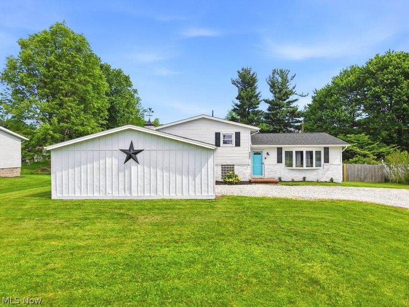 2357 Diamond Street NE, Canton, OH 44721 Photo 1