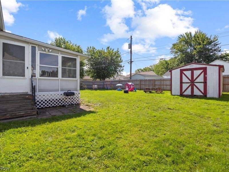 1739 W 11th Street, Lorain, OH 44052 Photo 32