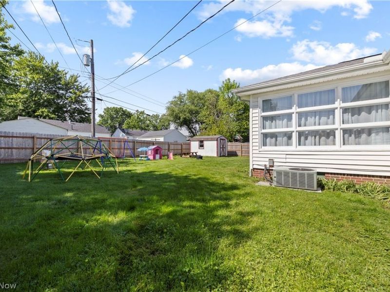 1739 W 11th Street, Lorain, OH 44052 Photo 35