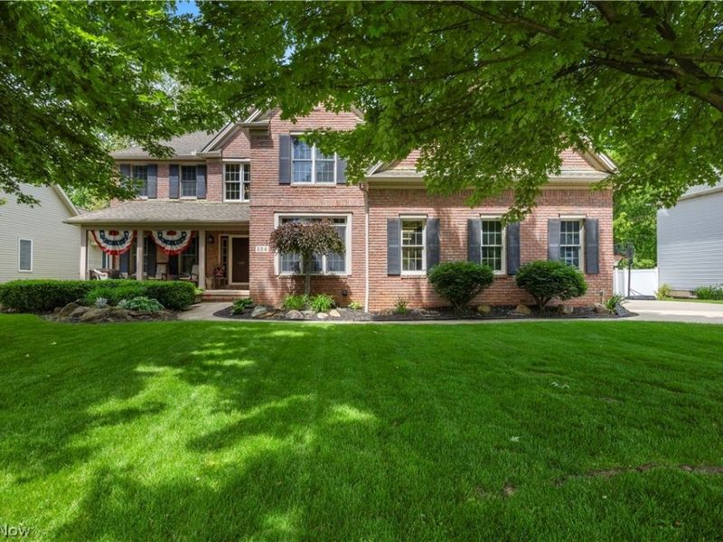 224 Sleepy Hollow Drive, Amherst, OH 44001 Photo 1