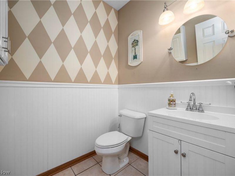 224 Sleepy Hollow Drive, Amherst, OH 44001 Photo 23