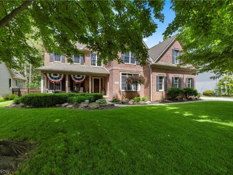 224 Sleepy Hollow Drive, Amherst, OH 44001 Photo 3