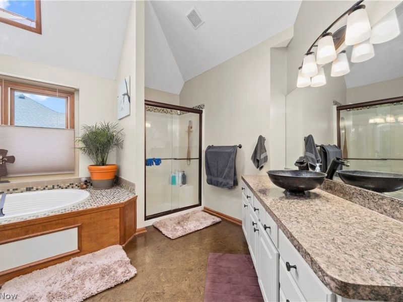 224 Sleepy Hollow Drive, Amherst, OH 44001 Photo 30
