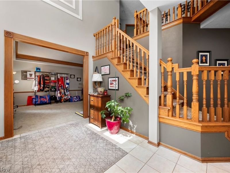 224 Sleepy Hollow Drive, Amherst, OH 44001 Photo 4