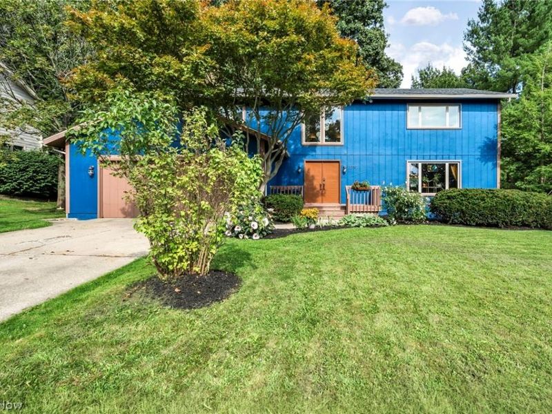 3379 S Smith Road, Fairlawn, OH 44333 Photo 2