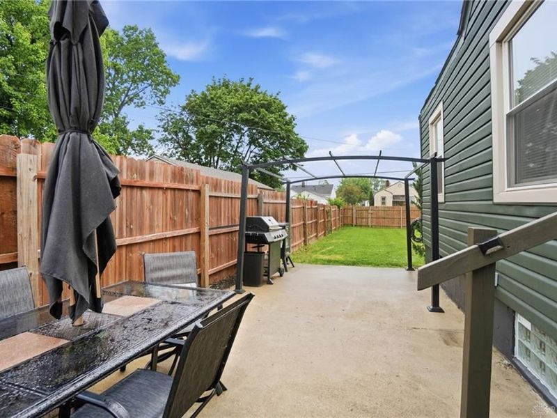 240 Smith Street, Dayton, OH 45417 Photo 32