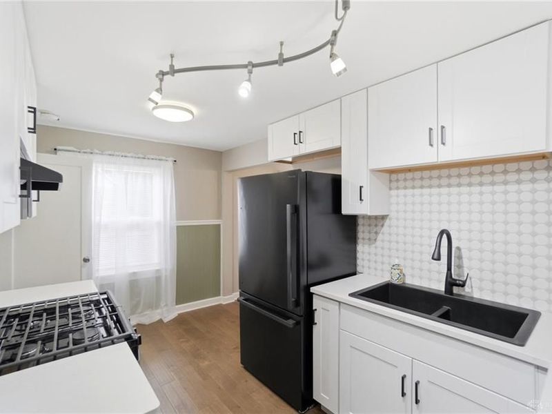 240 Smith Street, Dayton, OH 45417 Photo 9