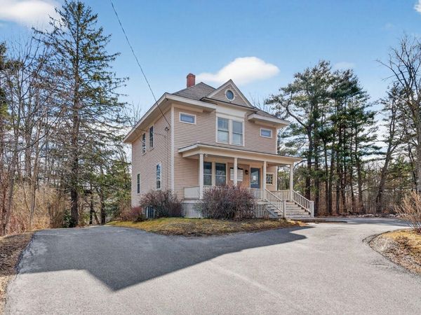 133 Gray Road , Falmouth, ME 04105