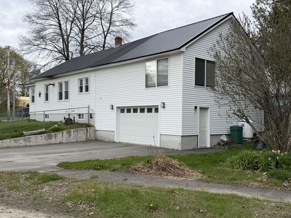 5 Spruce Street , East Millinocket, ME 04430