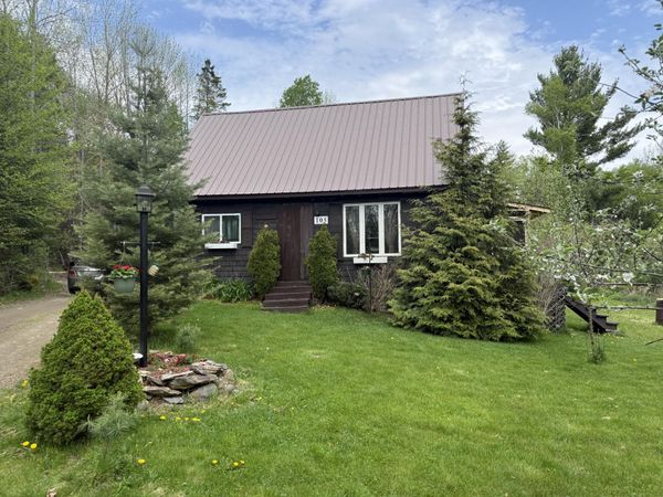 105 Cross Road, Stetson, ME 04488