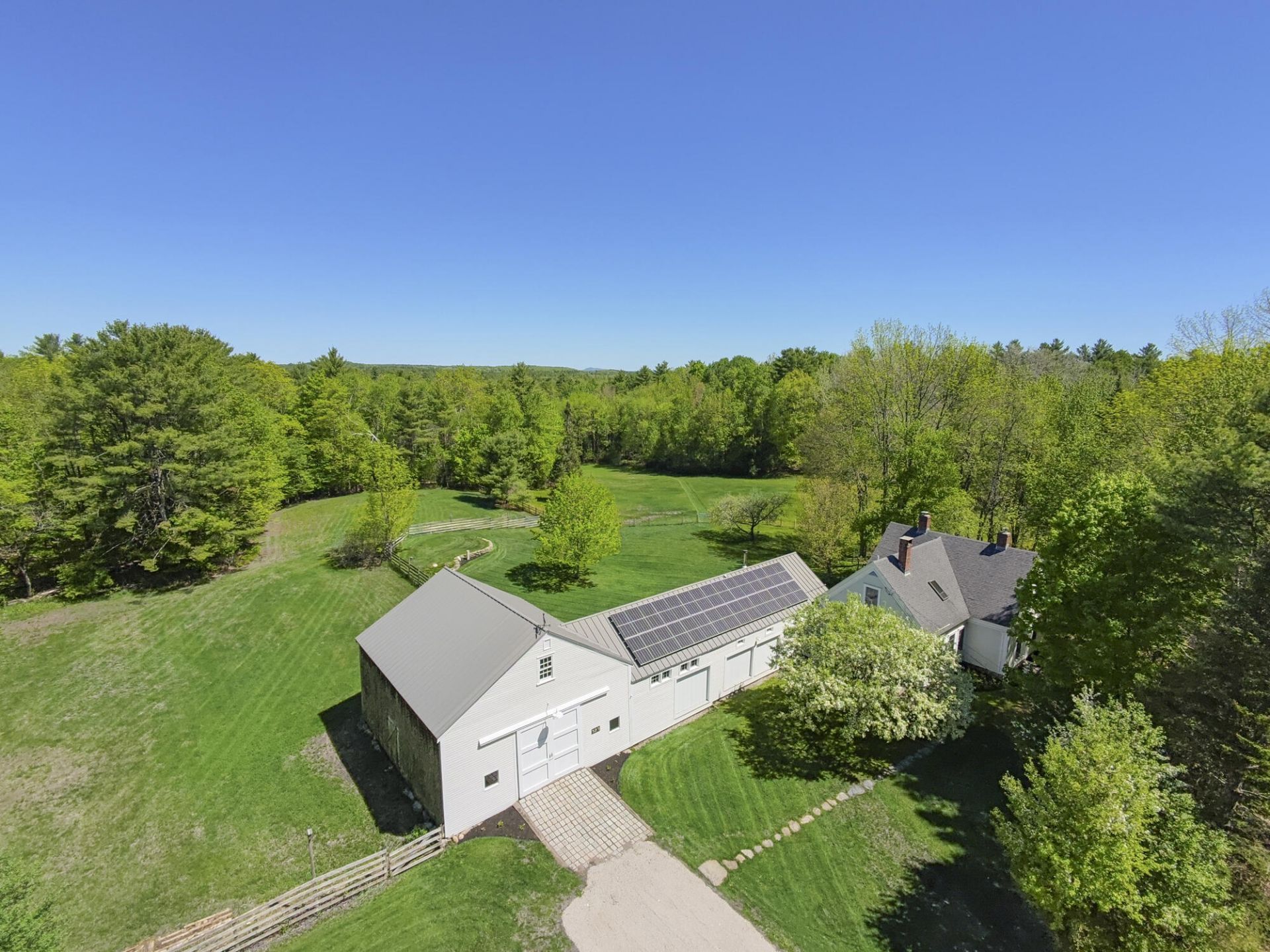 323 Runaround Pond Road, Durham, ME 04222 Main Photo