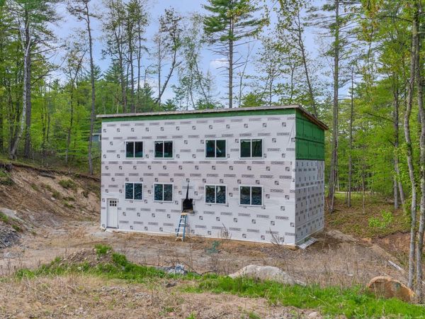 19 Lenox Circle , Waterboro, ME 04061