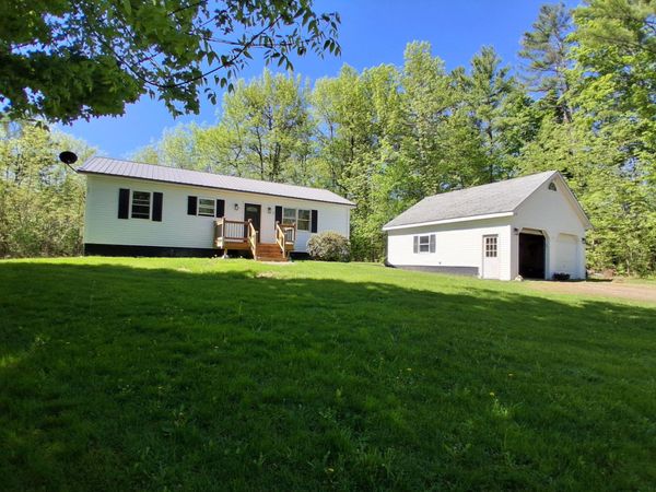 25 Brandy Lane, Hudson, ME 04449