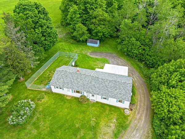 2525 West River Road, Sidney, ME 04330