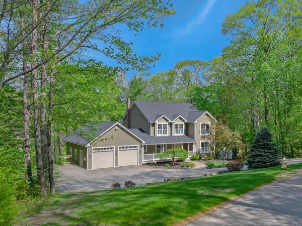 25 Hillview Lane, Lewiston, ME 04240