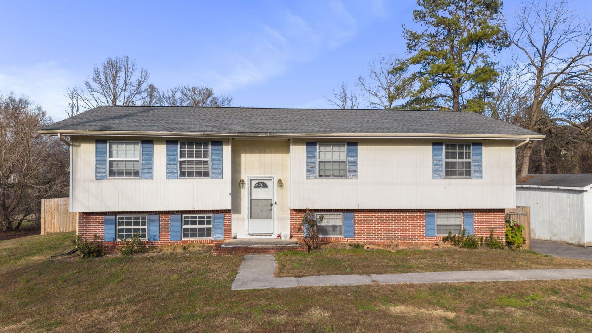 3035 W Lake Drive Nw, Cleveland, TN 37312 Main Photo