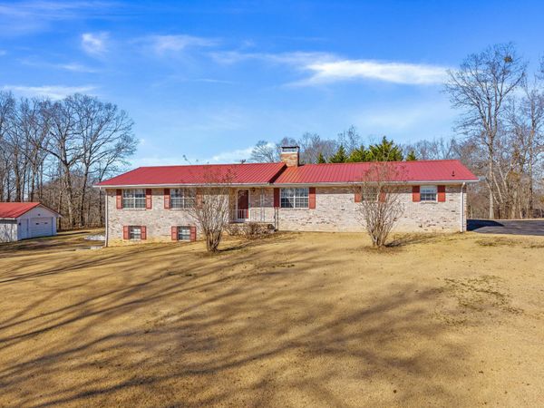 380 County Road 709 , Riceville, TN 37370