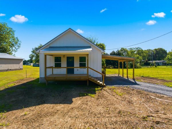 310 Manilla Road , Englewood, TN 37329