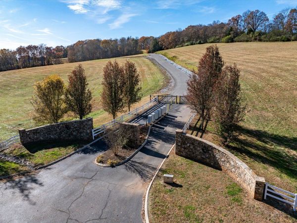 65 The Gates Drive , Unit 65, Decatur, TN 37322