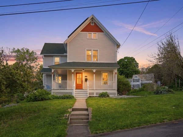 60 Norwood Ave, Northampton, MA 01062