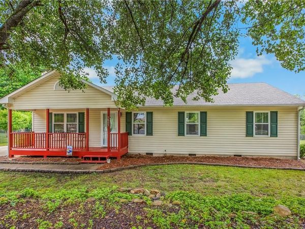 3805 Spring Branch Drive , Winston-Salem, NC 27107