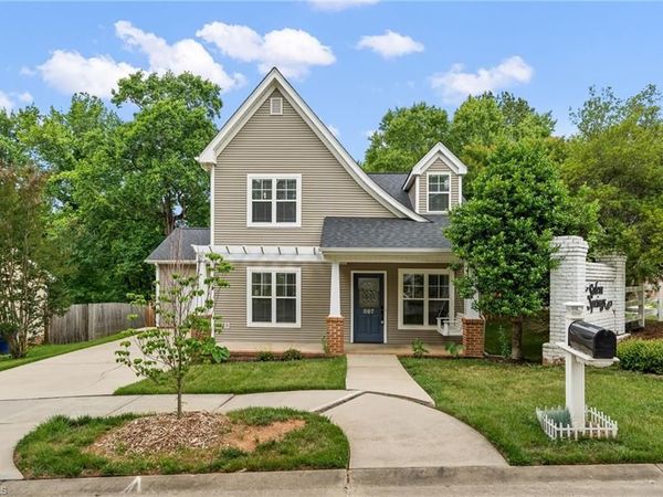 597 Lakeside Valley Drive , Winston-Salem, NC 27107