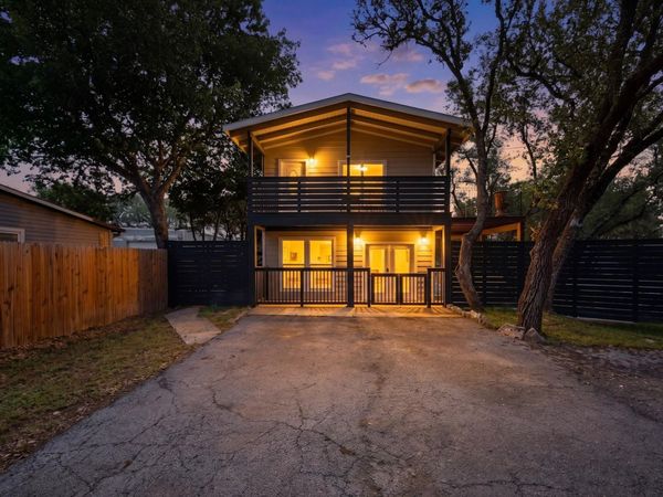 1070 Timberlane DR, Canyon Lake, TX 78133
