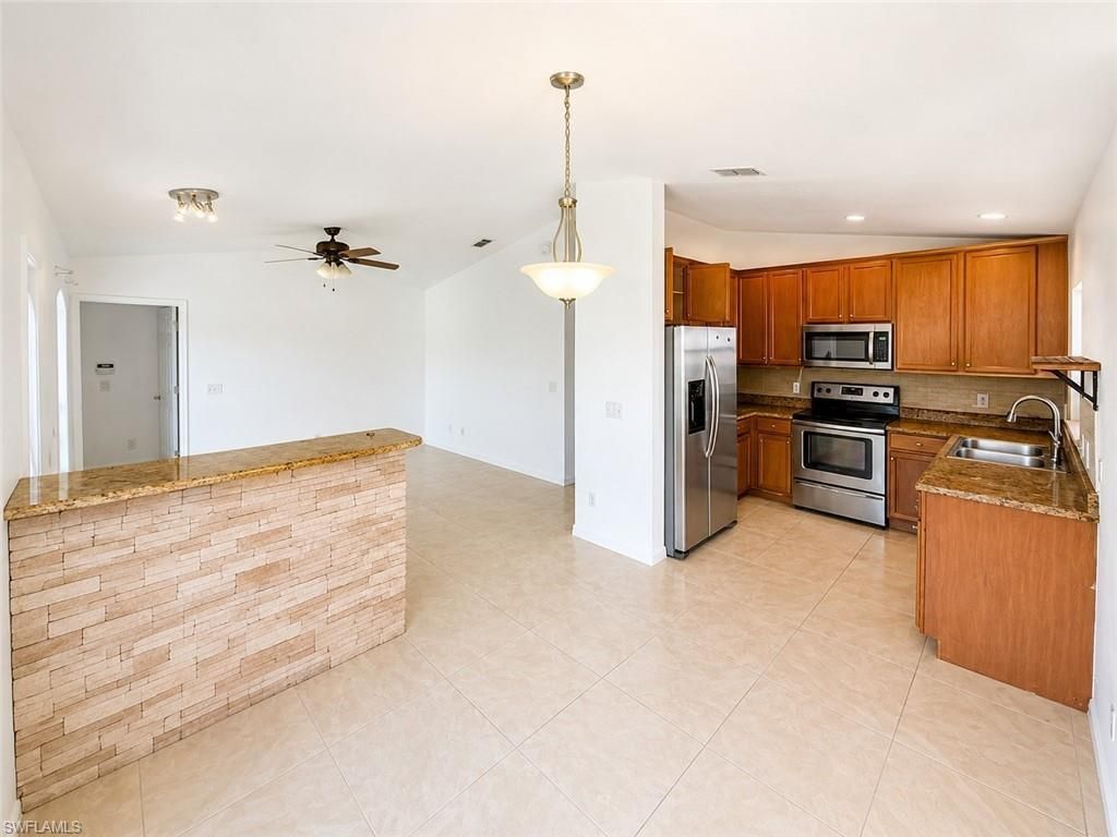 3586 Seagrape Ave, Naples, FL 34104 Photo