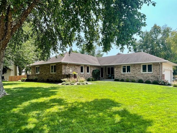 511 58th Court, West Des Moines, IA 50266