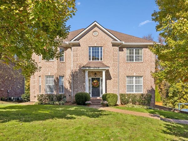 1572 Red Oak Ln , Brentwood, TN 37027