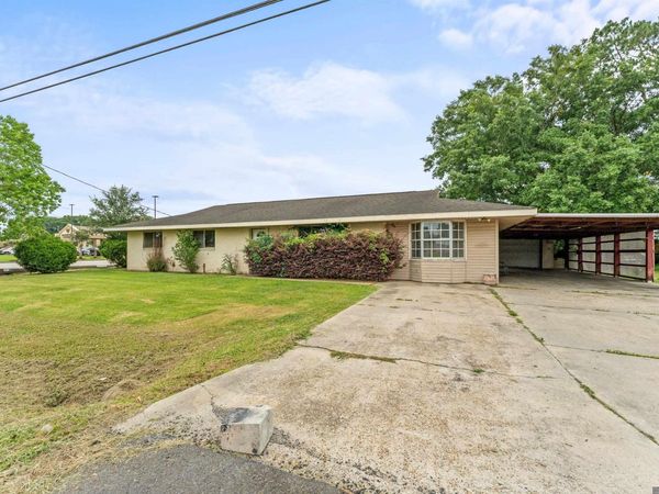 403 Vatican Dr, Donaldsonville, LA 70346