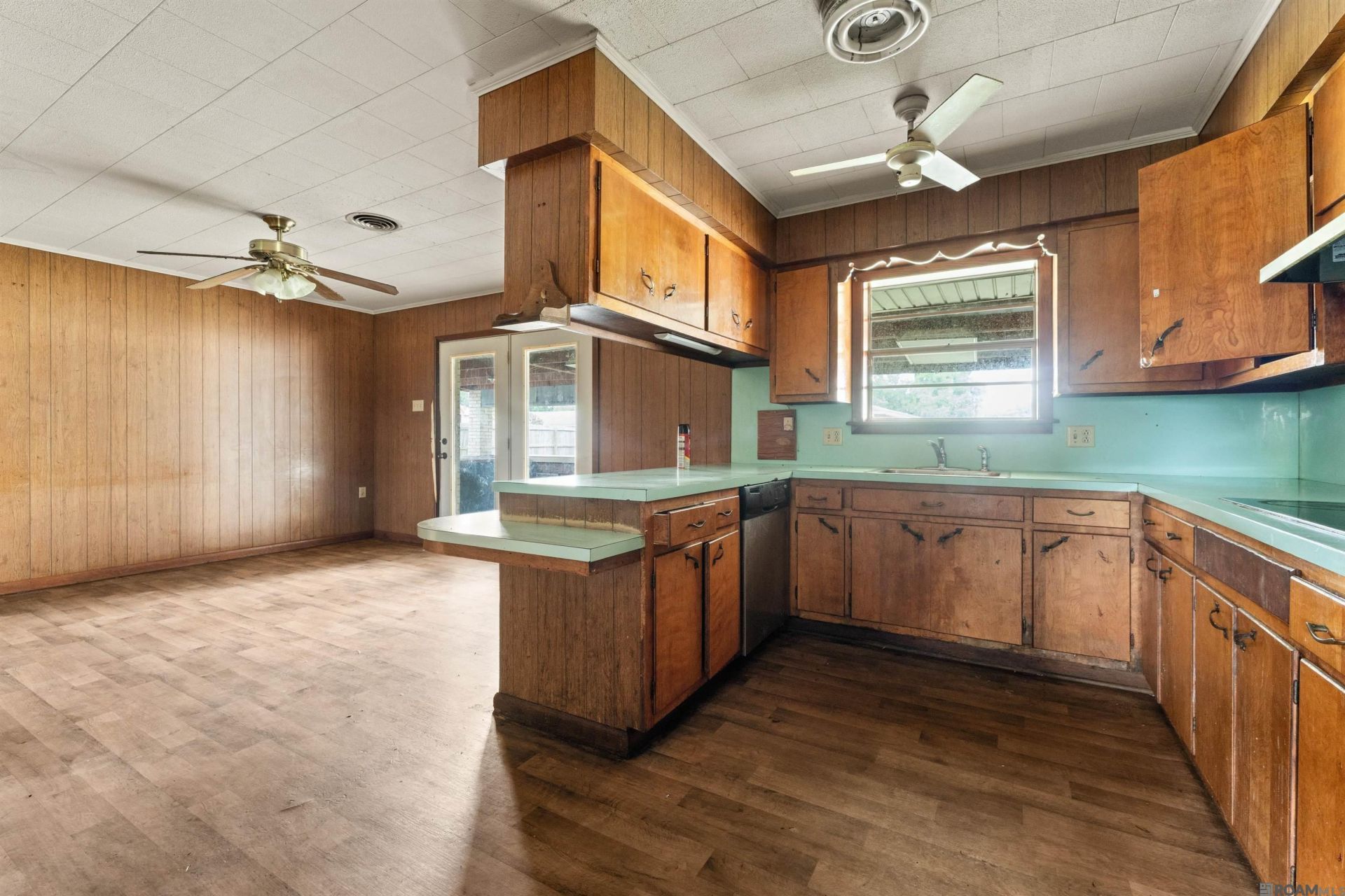 403 Vatican Dr, Donaldsonville, LA 70346 Main Photo